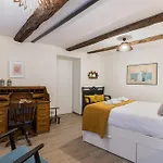 Rome As You Feel - Trastevere Nest With Secret Patio